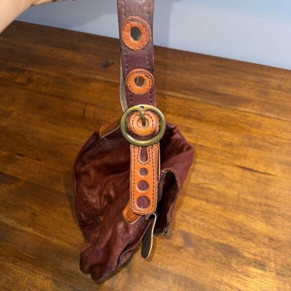 Lucky Brand  "Stash"  Shoulder Bag Genuine Italian Leather - Picture 3 of 7